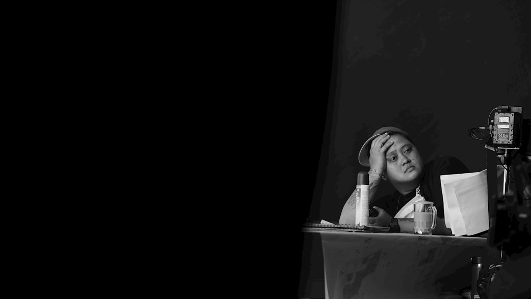 Documentary Narration for Voice Actors: A Full Guide